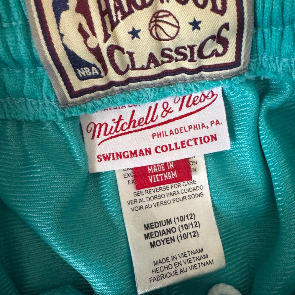 Mitchell & Ness Teal Swingman Collection Shorts youth medium
